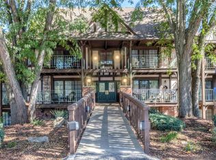1430 Heritage Lndg APT 107, Saint Charles, MO 63303