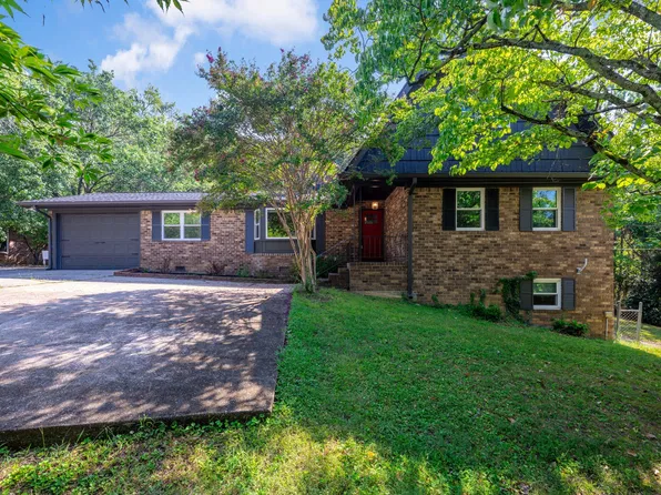 1220 Franklin Dr, Chattanooga, TN 37421