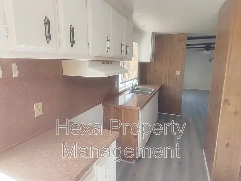 2511 FM 646 Rd N #4B — Photo 16