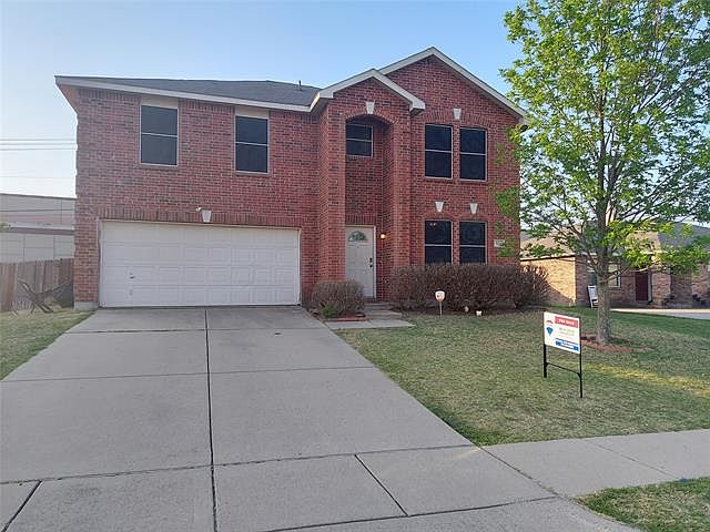 1st image of 520 Briaroaks Dr