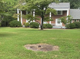 207 Country Club Dr, Danville, VA 24541