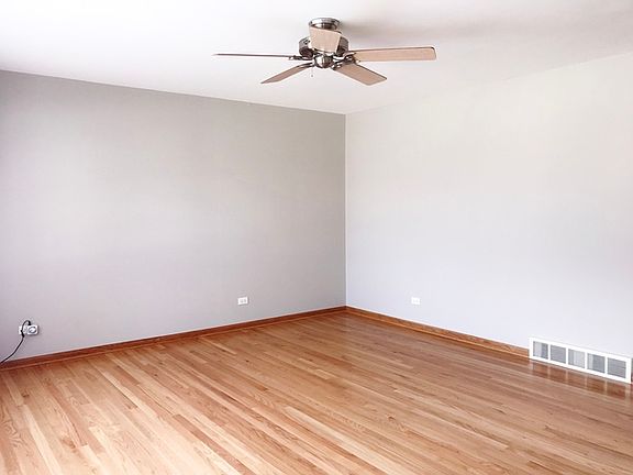 5th image of 252 Lincoln Ct