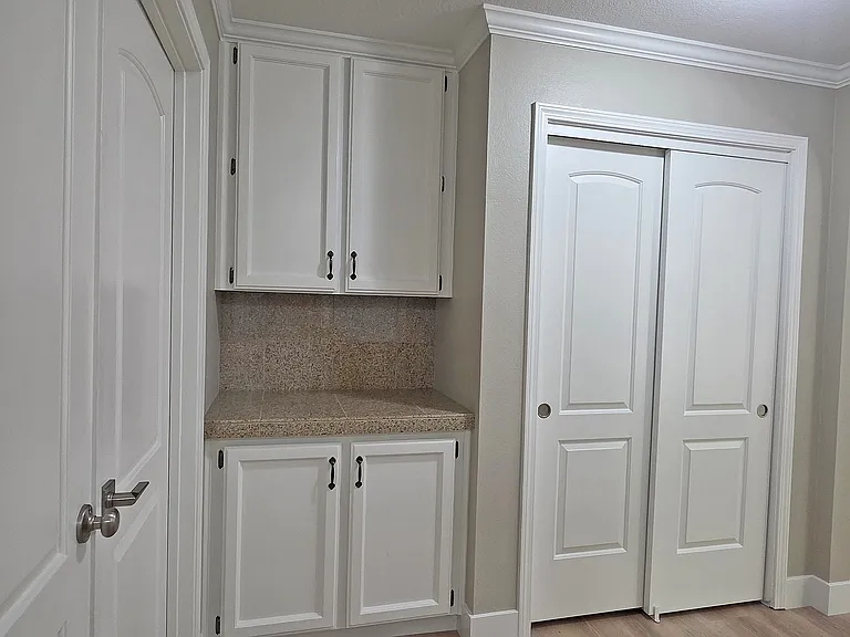 1715 Rockybend Dr — Photo 10