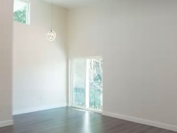 4th image of 1437 E Plymouth St #A