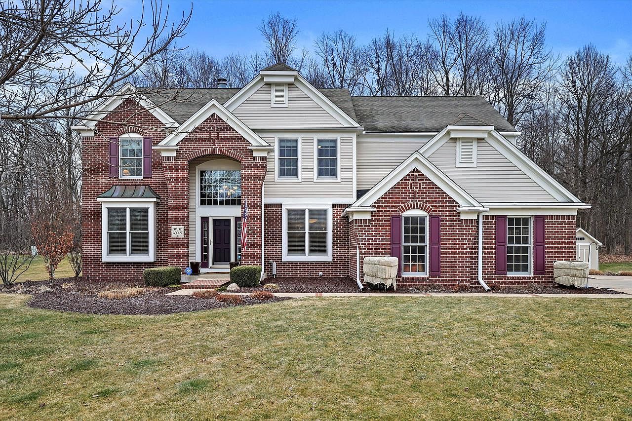 W147N6677 Ash Dr, Menomonee Falls, WI 53051 Zillow