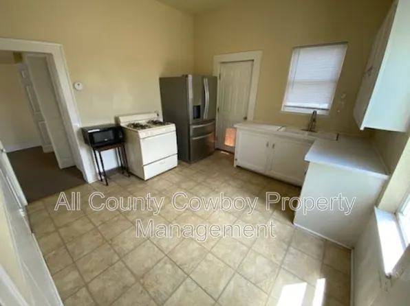 170 N 4th St, Laramie, WY 82072