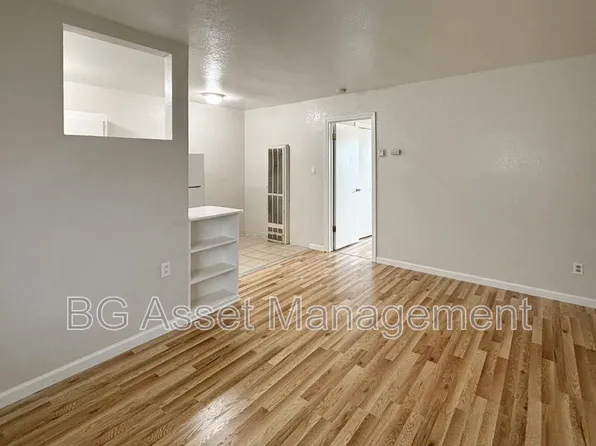 728 Darina Ave #8, Sacramento, CA 95815