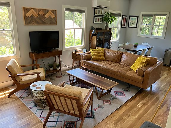 3rd image of 134-10 Tacoma Cir