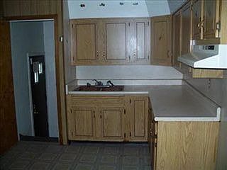 3rd image of 1414 Steiner Ave