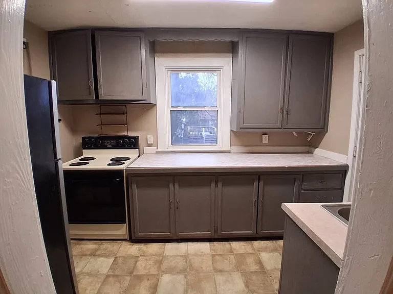 1405 William St — Photo 2