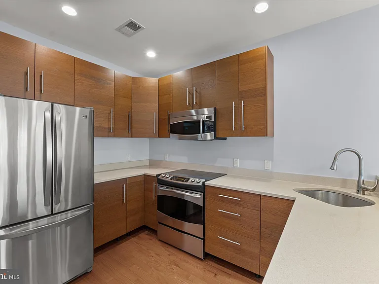 440 Rhode Island Ave NW #303 — Photo 6