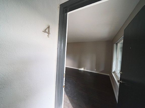 2nd image of 1536 Oxford St APT 4