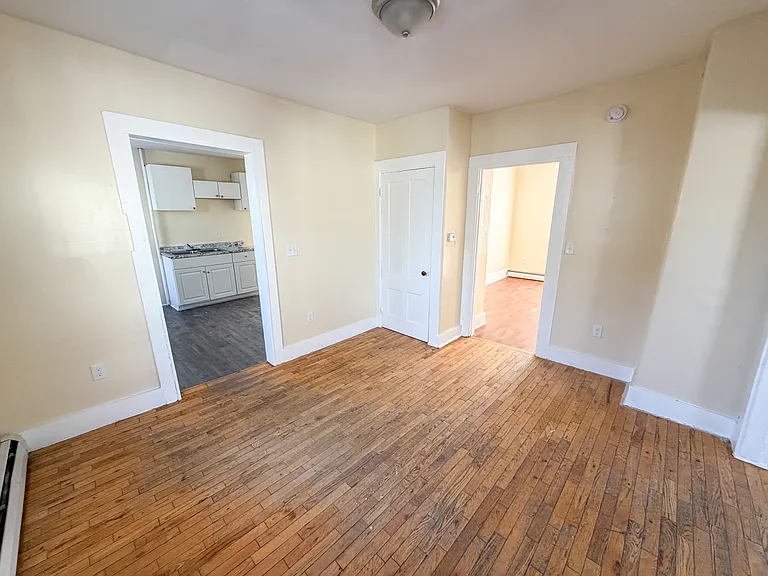 160 Brackett St — Photo 24