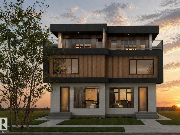 9007 92nd St NW, Edmonton, AB T6C 3R3