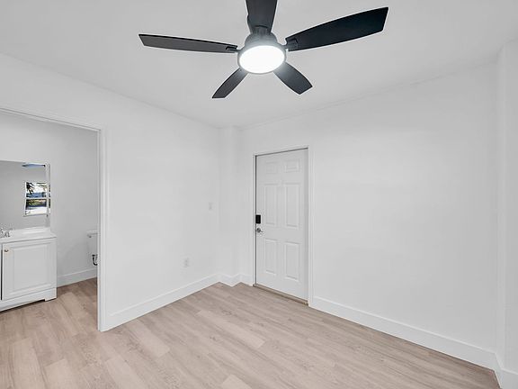 2nd image of 128 Eucalyptus Ct #D