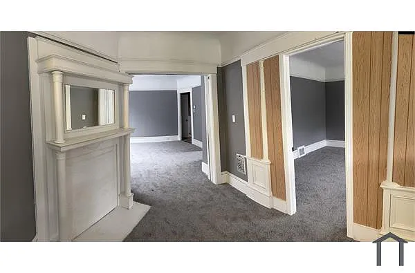 Building Photo - 10527 Earle Ave #2