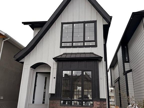 2nd image of 528 S 52nd Ave SW