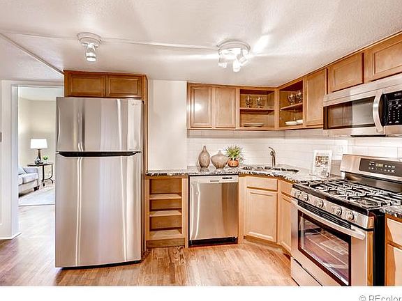 4th image of 130 N Quitman St