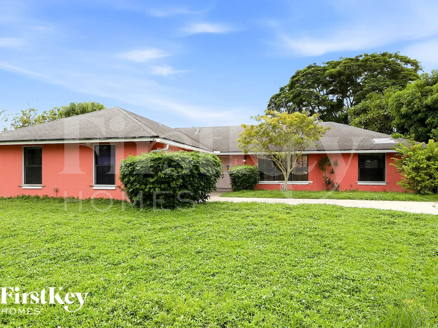 5 bed, 2.0 bath, 1909 sqft, $3,065 — Photo 2