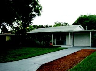 7497 Meadowlawn Dr N, Saint Petersburg, FL 33702
