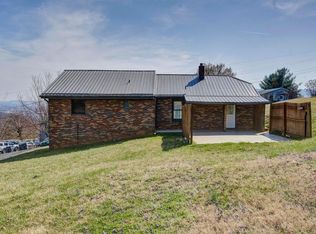 1712 Pendleton St, Kingsport, TN 37660