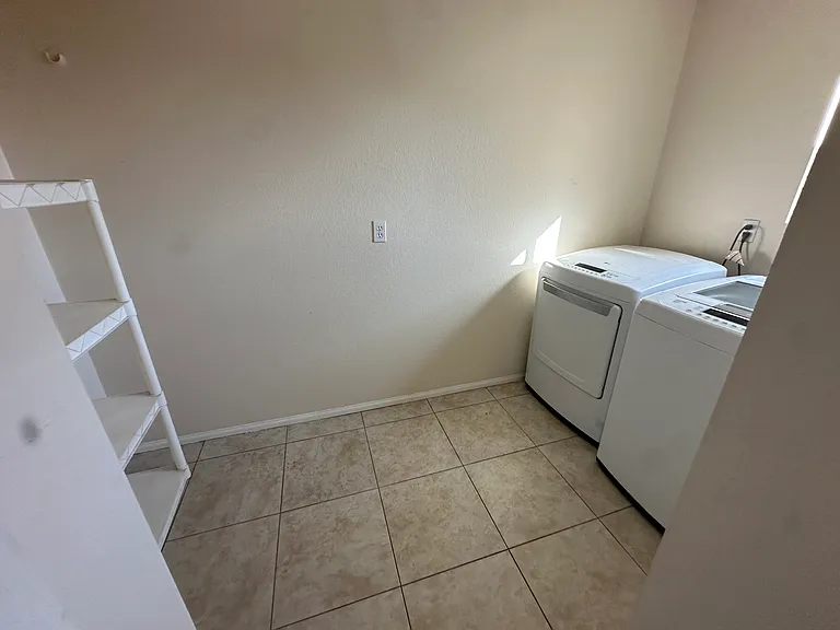 152 Kazan St #2 — Photo 16