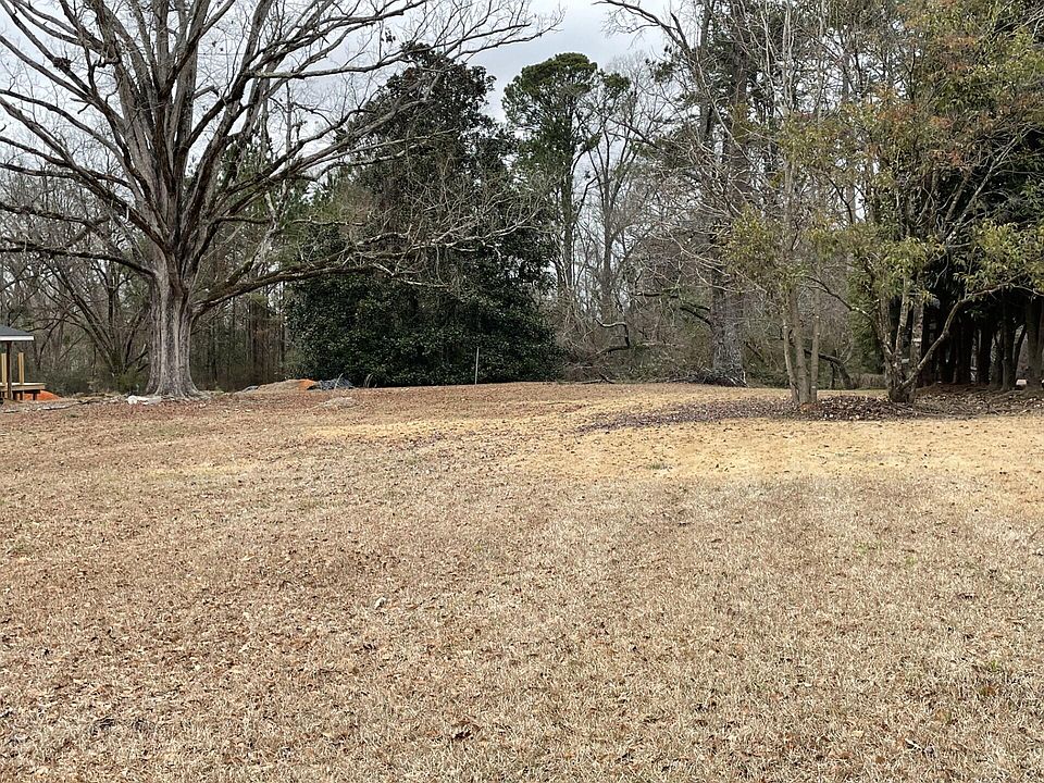 1st image of 261 Sides Ave