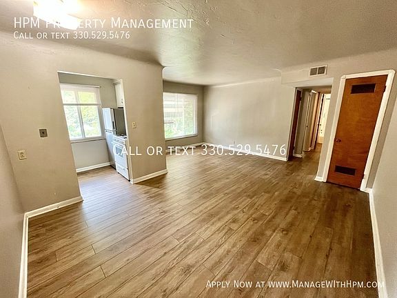 5th image of 19465 Lorain Rd #6