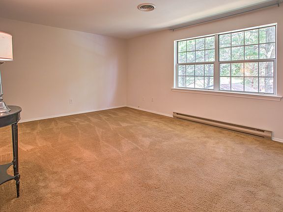 4th image of 621 Lancaster Ave