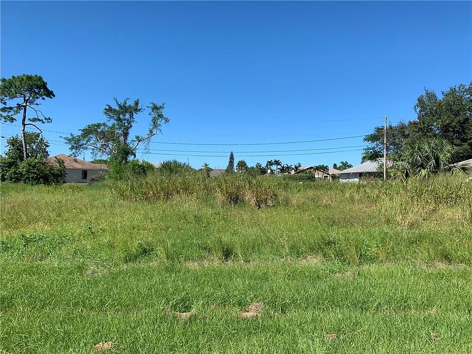 2nd image of 505 SE Cliff Rd