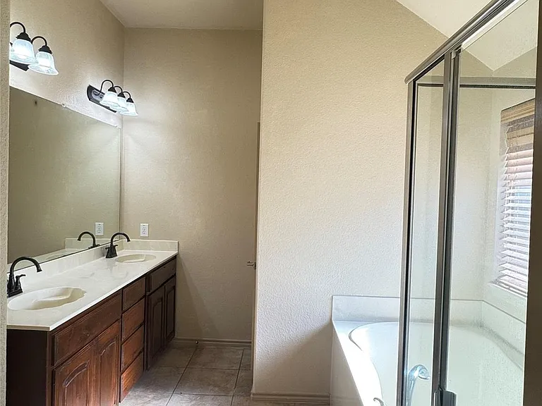 7704 Fallen Antler Pl — Photo 11