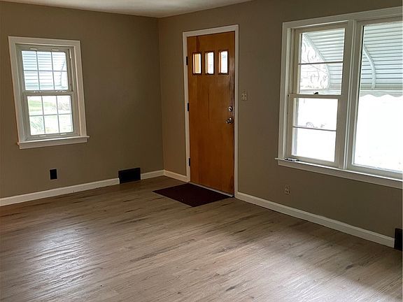 4th image of 3025 Killian Rd