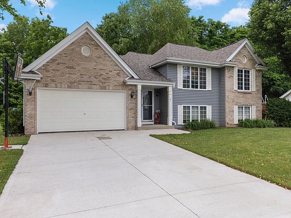 2nd image of 11202 Downing Ln