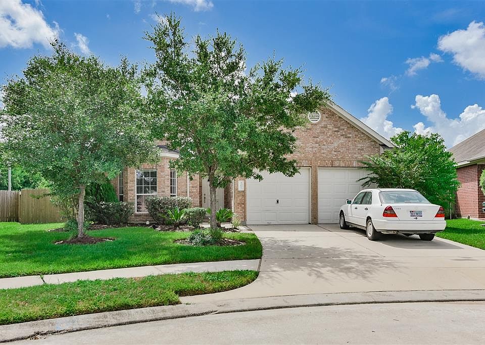 1st image of 10003 Arcadian Springs Ln