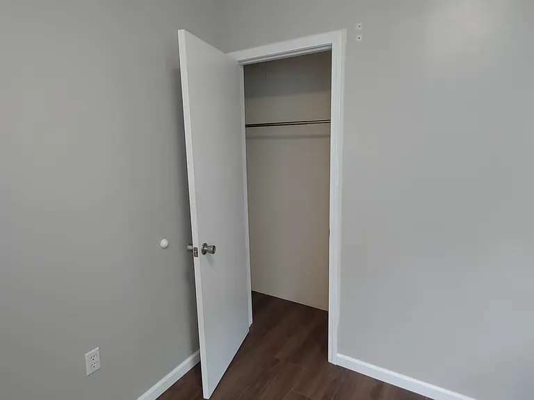 342 Broad St #6 — Photo 6