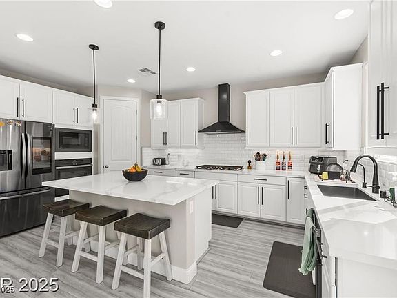 3rd image of 10101 Heron Lake Ave