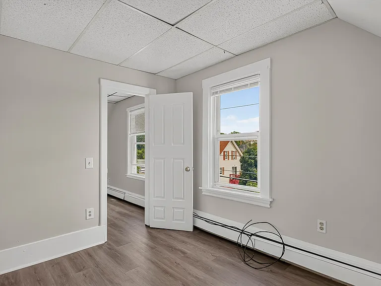 139 Greenwood St #3 — Photo 11