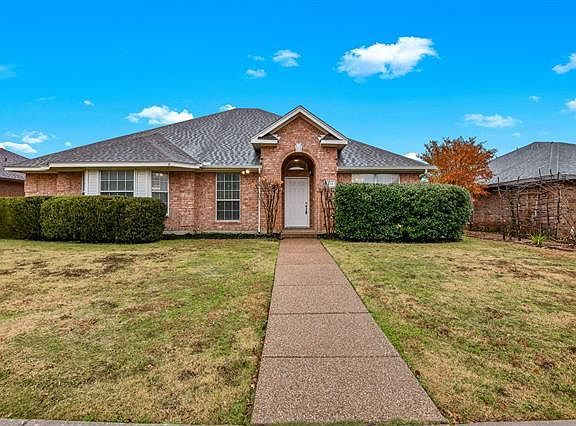 2nd image of 1533 Waterford Dr