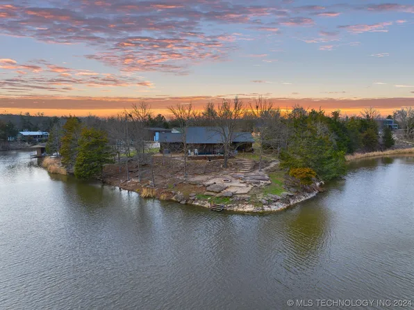 1023 Ridgepoint, Fort Towson, OK 74735
