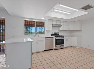 6320 S Oriole Cir, Tucson, AZ 85746