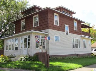 103 8th St, Cloquet, MN 55720