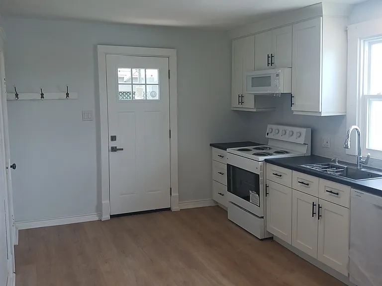 12993 Steeles Ave #UPPER — Photo 14
