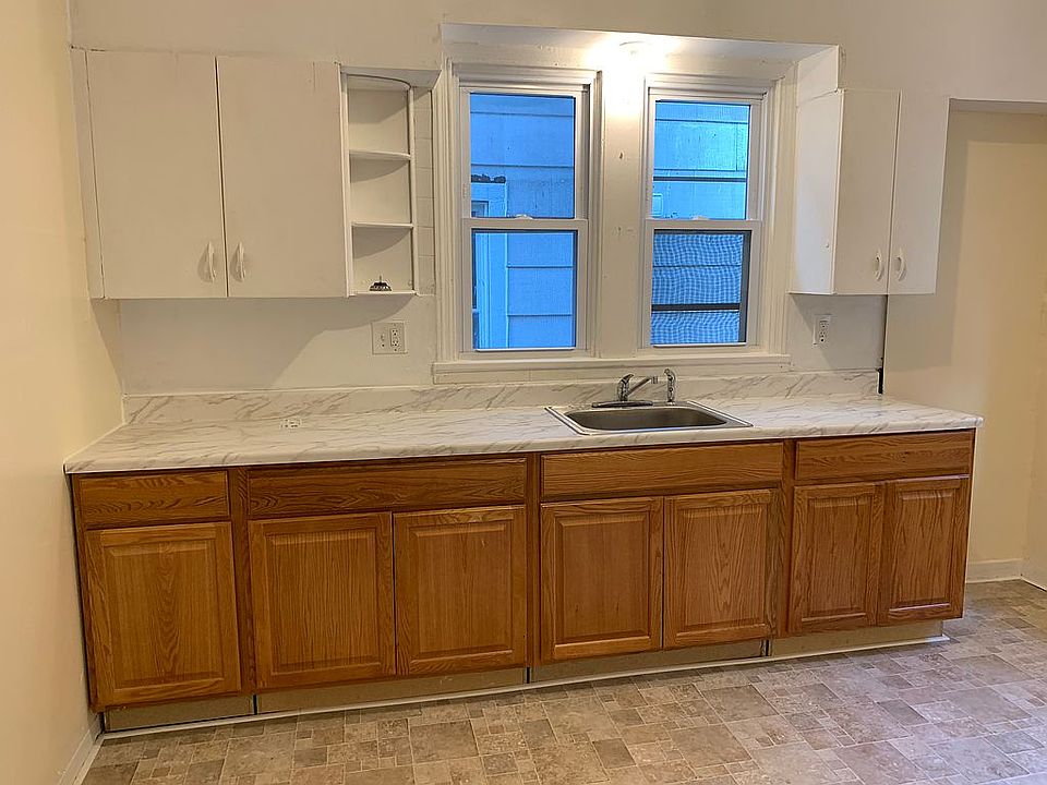 1st image of 251 Dewey Ave