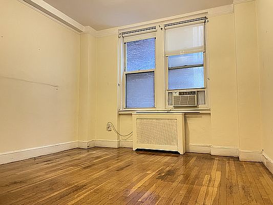 3rd image of 71 Park Ave #5D