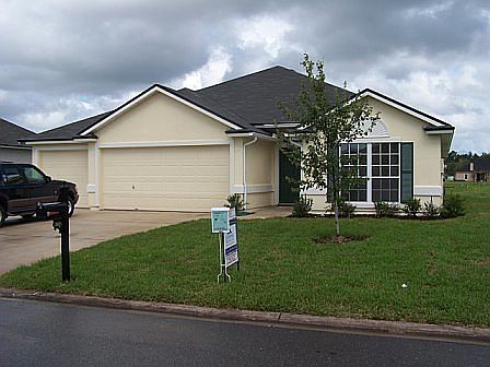 Front View 3 Car Garage