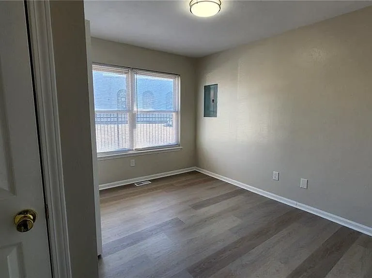 1512 Colonial Ave #A — Photo 15