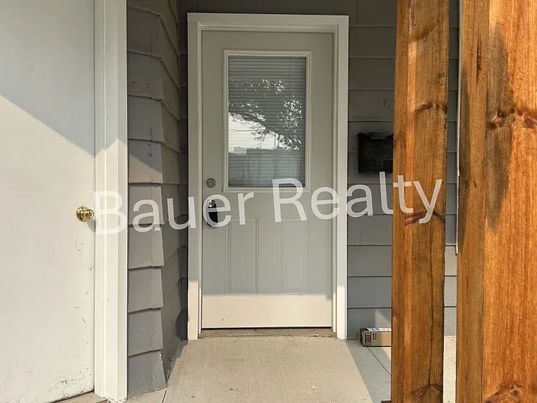 114 Dale Ave — Photo 4