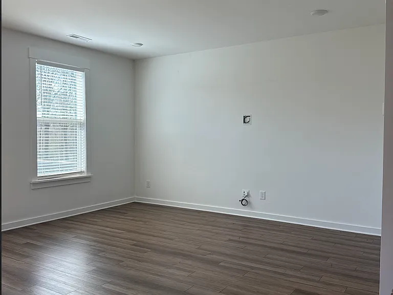 2059 Eva Pearl Dr — Photo 4