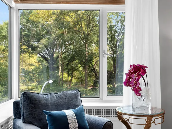 320 Central Park West image 12 of 15