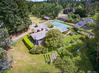 9853 Sportsman Club Rd NE, Bainbridge Island, WA 98110